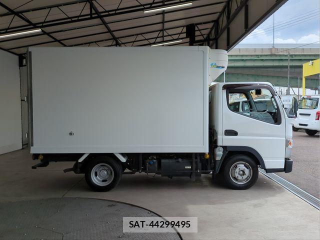 Mitsubishi CANTER 2016-06 8658330-17