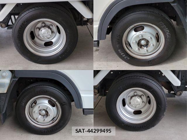 Mitsubishi CANTER 2016-06 8658330-23