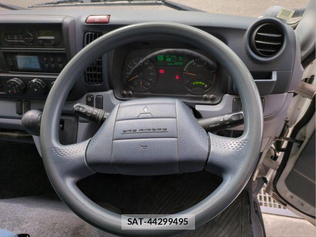 Mitsubishi CANTER 2016-06 8658330-7
