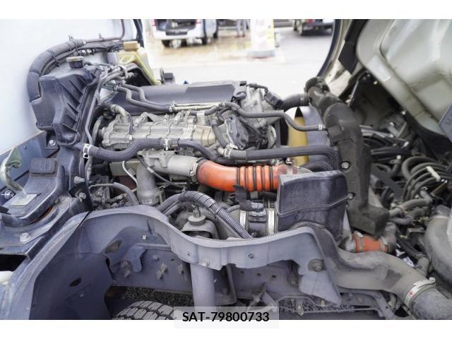 Mitsubishi CANTER 2017-03 8658329-14