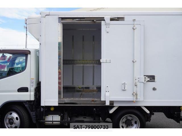 Mitsubishi CANTER 2017-03 8658329-17