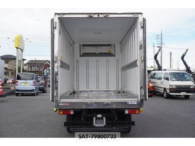 Mitsubishi CANTER 2017-03 8658329-18
