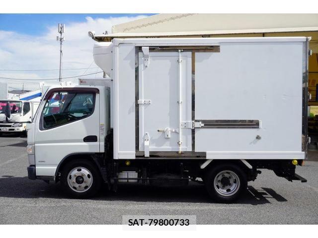 Mitsubishi CANTER 2017-03 8658329-2