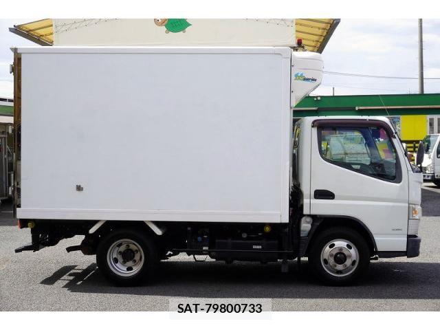 Mitsubishi CANTER 2017-03 8658329-4