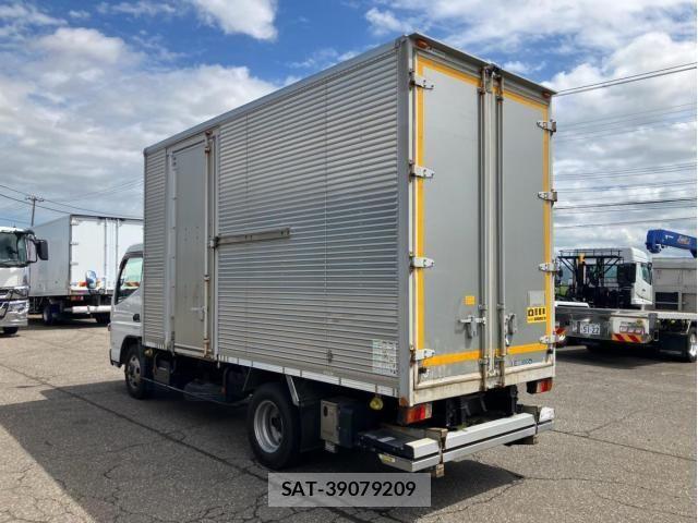 Mitsubishi CANTER 2012-06 8665912-3