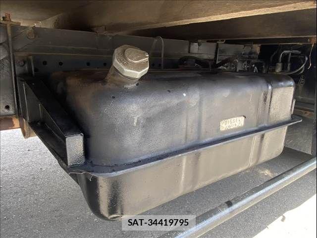 Mitsubishi CANTER 1991-05 8658340-25