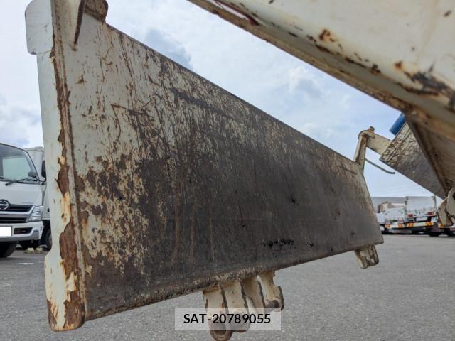 Mitsubishi CANTER 2022-04 8658322-9