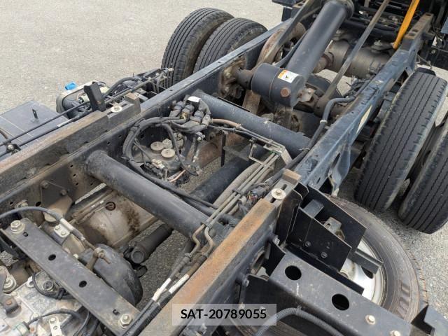 Mitsubishi CANTER 2022-04 8658322-22