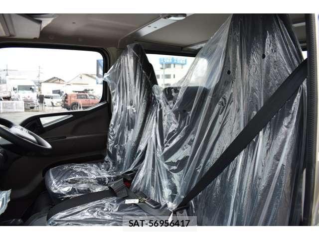 Mitsubishi CANTER 2026-05 8658315-11
