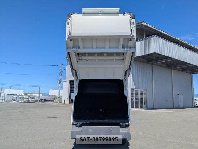 Mitsubishi CANTER 2026-03 8665902-13
