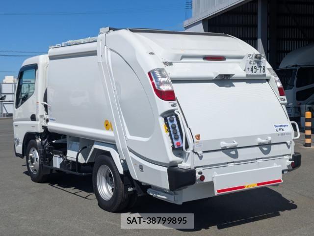 Mitsubishi CANTER 2026-03 8665902-3