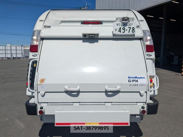 Mitsubishi CANTER 2026-03 8665902-4