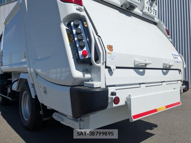 Mitsubishi CANTER 2026-03 8665902-5