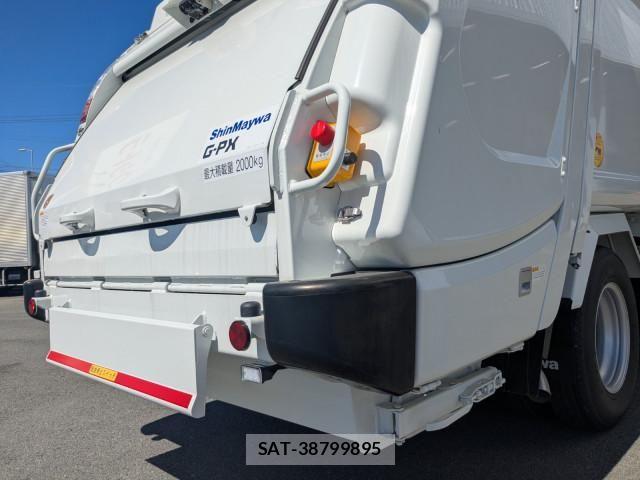 Mitsubishi CANTER 2026-03 8665902-6