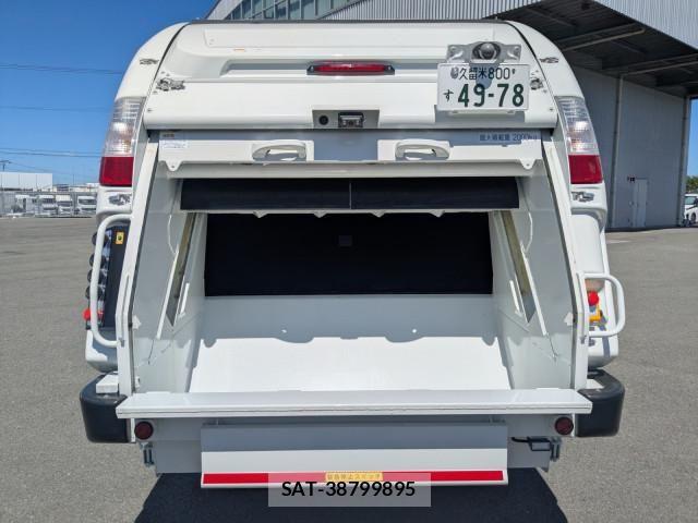 Mitsubishi CANTER 2026-03 8665902-7