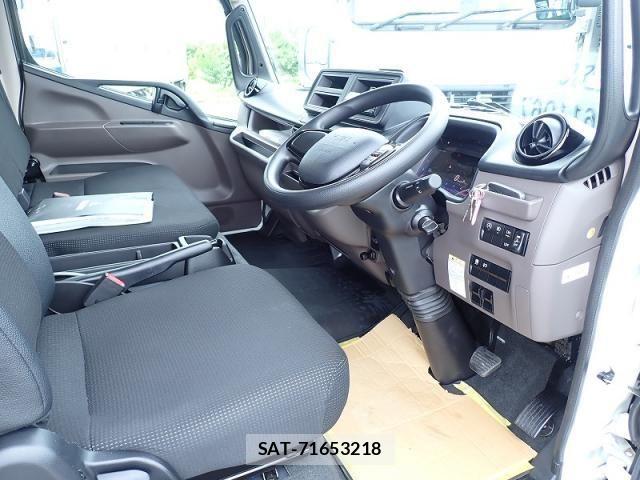 Mitsubishi CANTER 2025-02 8658313-13