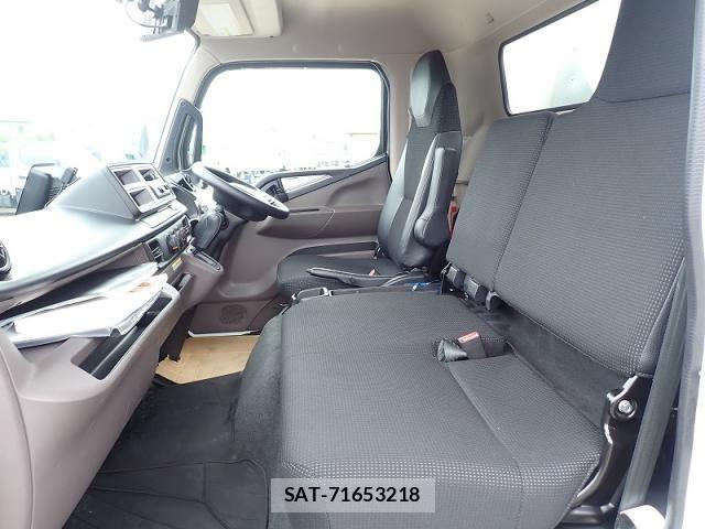 Mitsubishi CANTER 2025-02 8658313-15