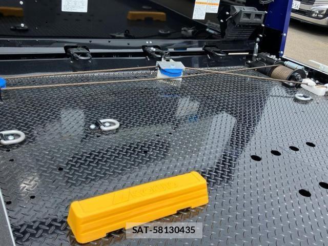 Mitsubishi CANTER 2026-04 8665905-9