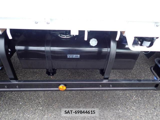 Mitsubishi CANTER 2026-05 8665906-10