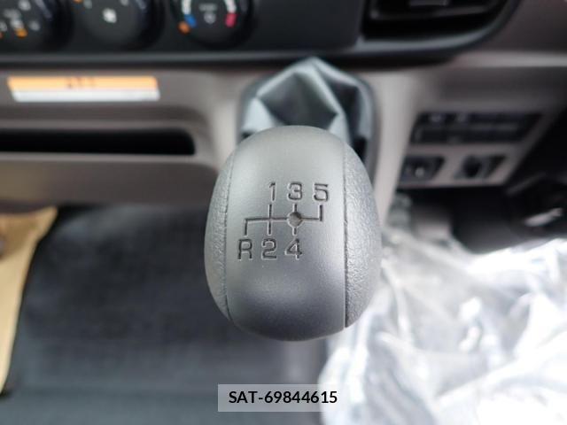 Mitsubishi CANTER 2026-05 8665906-26
