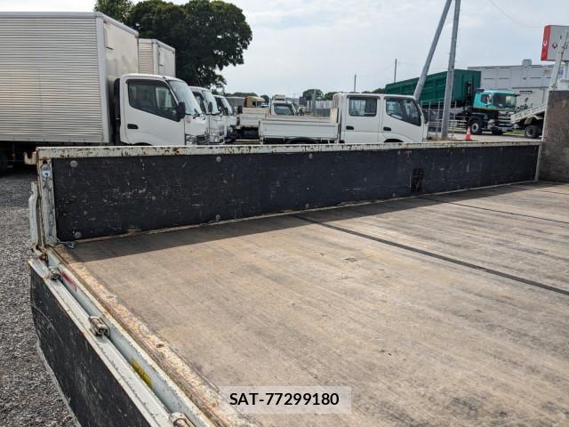 Mitsubishi CANTER 2019-08 8665908-14
