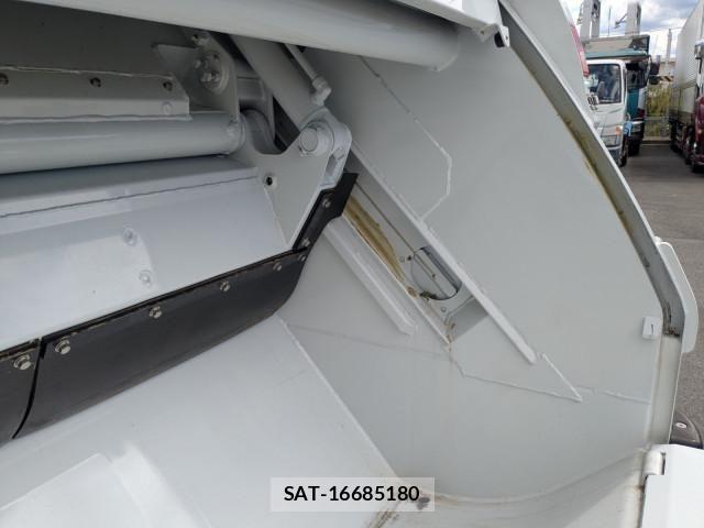 Mitsubishi CANTER 2026-03 8665903-9