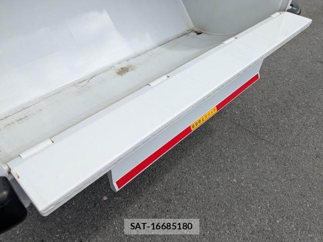 Mitsubishi CANTER 2026-03 8665903-11