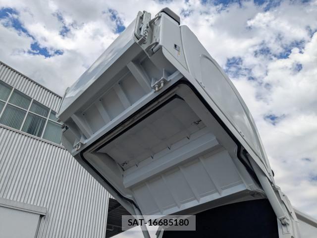 Mitsubishi CANTER 2026-03 8665903-14