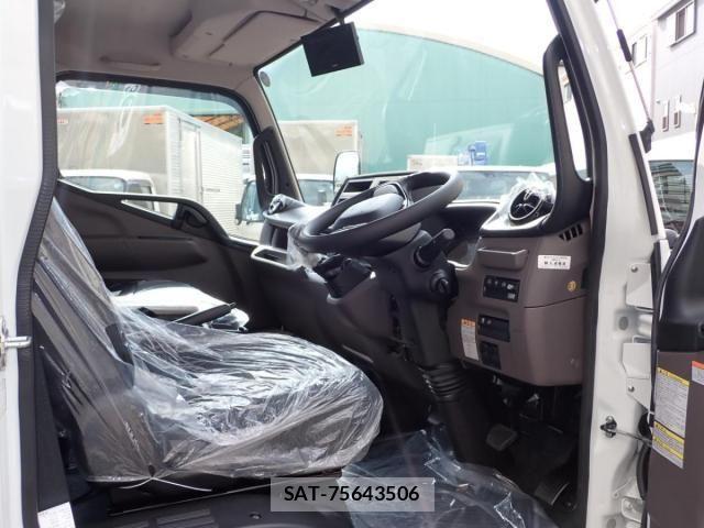 Mitsubishi CANTER 2026-05 8685267-9