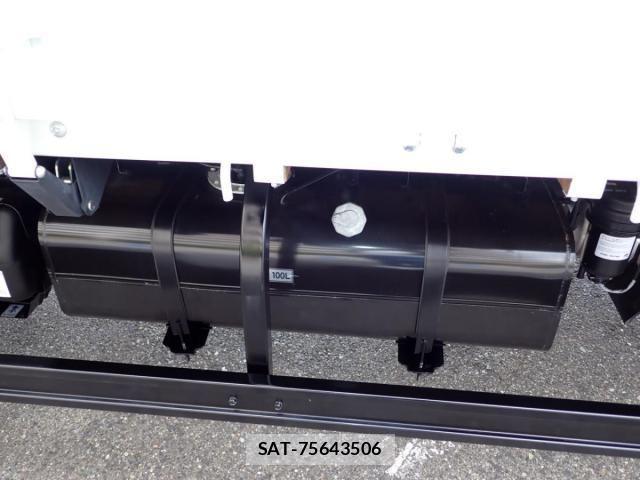 Mitsubishi CANTER 2026-05 8685267-21