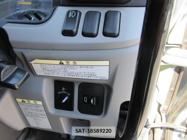 Mitsubishi CANTER 2023-03 8685270-10