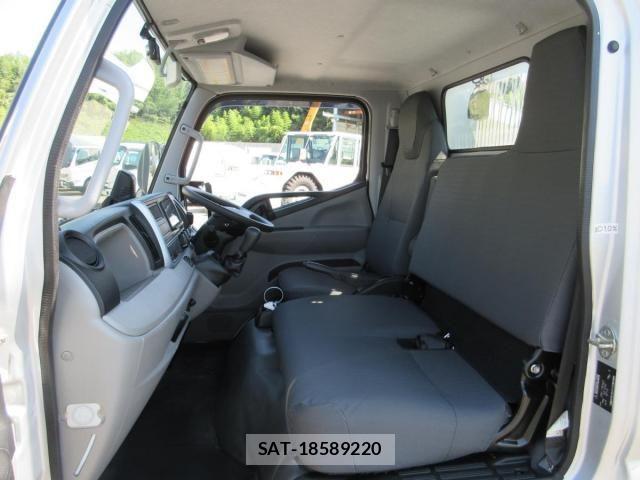 Mitsubishi CANTER 2023-03 8685270-15