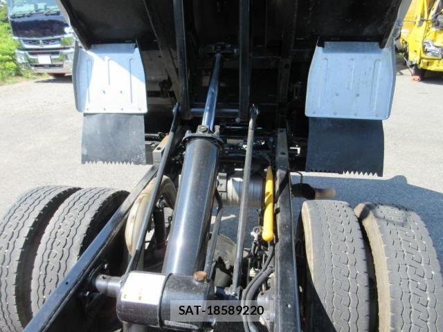 Mitsubishi CANTER 2023-03 8685270-24