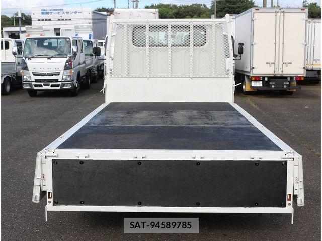 Mitsubishi CANTER 2018-04 8685273-24