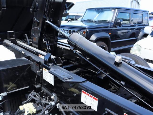 Mitsubishi CANTER 2025-03 8685268-6