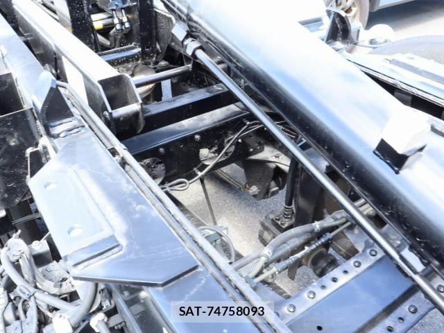 Mitsubishi CANTER 2025-03 8685268-7