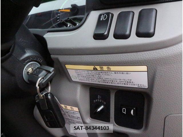 Mitsubishi CANTER 2019-08 8741062-25