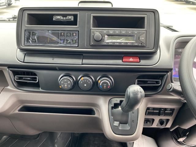 Mitsubishi CANTER 2026-06 8732821-16