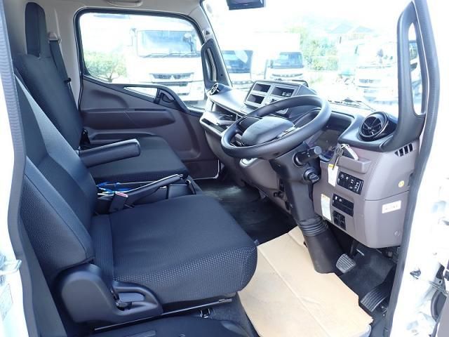 Mitsubishi CANTER 2025-03 8732817-12