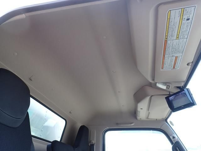 Mitsubishi CANTER 2025-03 8732817-13