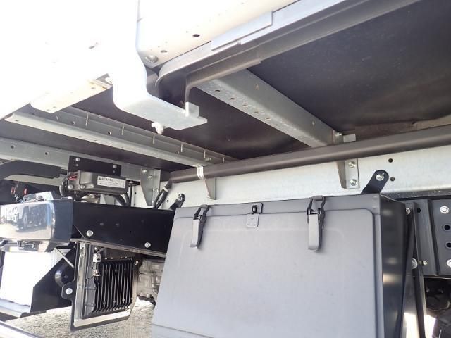 Mitsubishi CANTER 2025-03 8732817-20