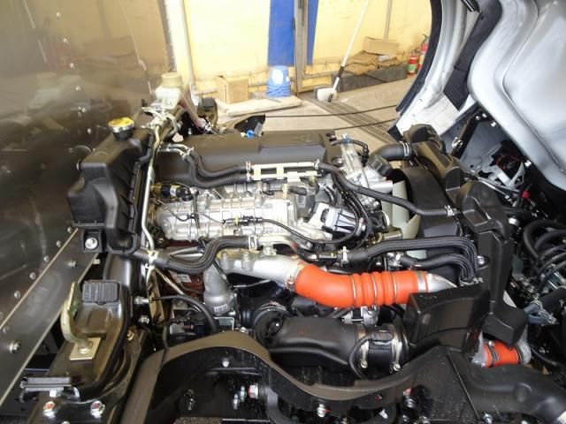 Mitsubishi CANTER 2026-03 8732814-15