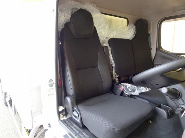 Mitsubishi CANTER 2026-03 8732814-19