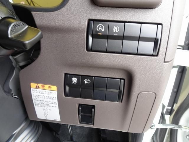 Mitsubishi CANTER 2026-03 8732814-26