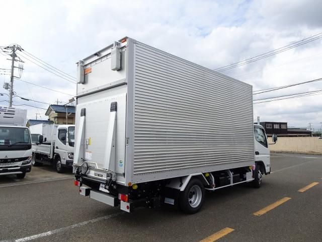 Mitsubishi CANTER 2026-03 8732814-3