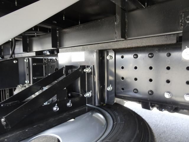 Mitsubishi CANTER 2026-05 8732813-13