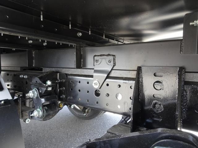 Mitsubishi CANTER 2026-05 8732813-14