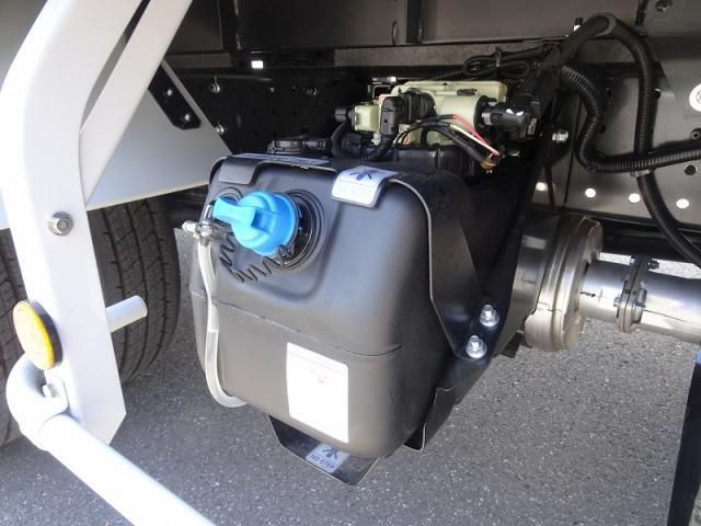 Mitsubishi CANTER 2026-05 8732813-15