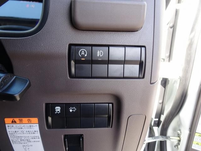 Mitsubishi CANTER 2026-05 8732813-24