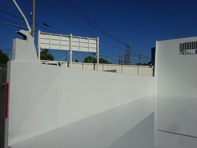 Mitsubishi CANTER 2026-03 8732830-12